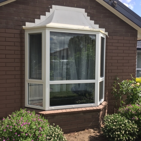 Fixed Corner & Bay Window